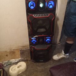 Prestige Portable Party Speaker 