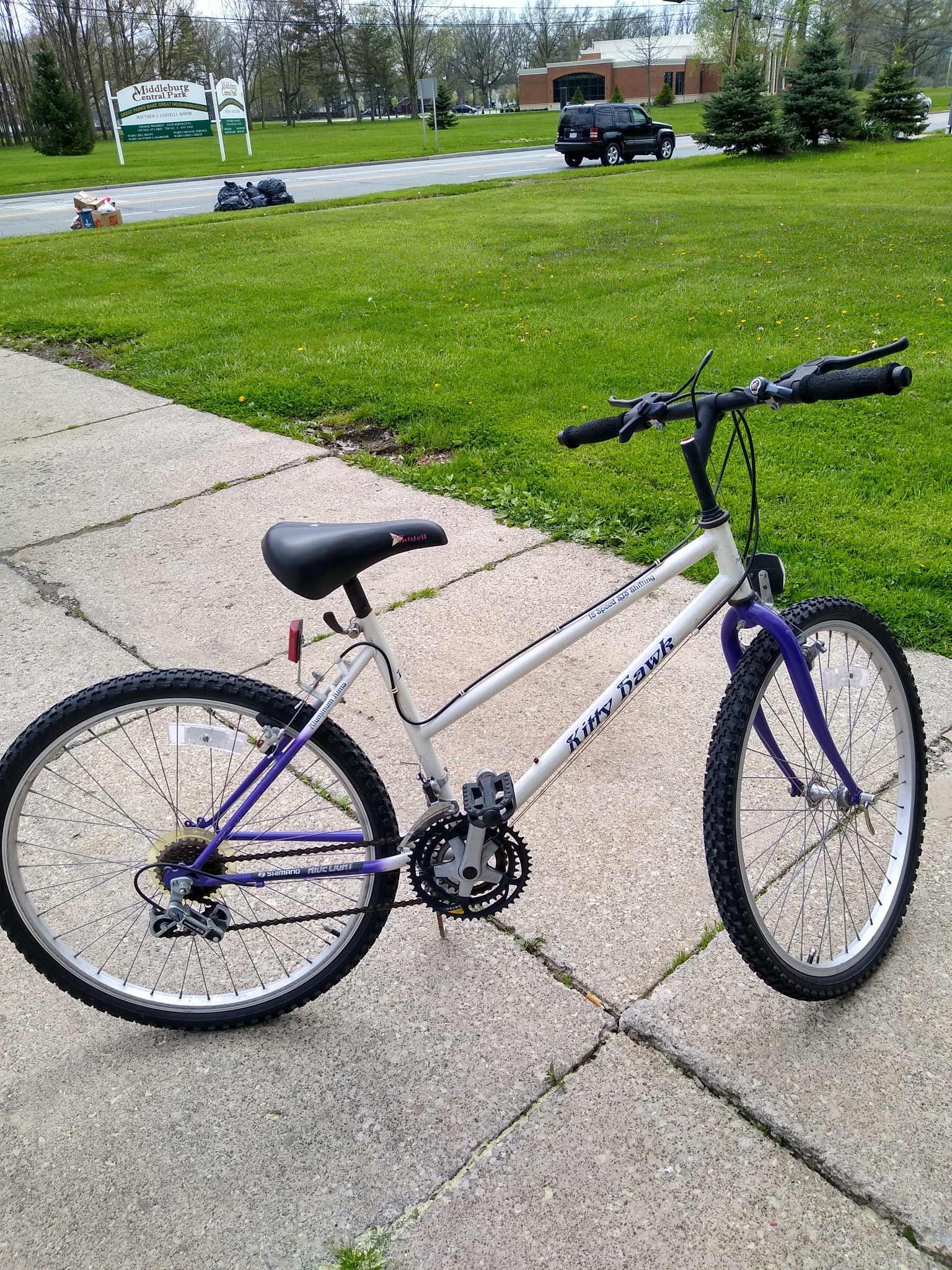 KITTY HOWK BICYCLE 18 SPEED