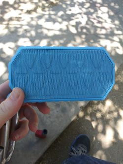 25$ amazon bluetooth speaker