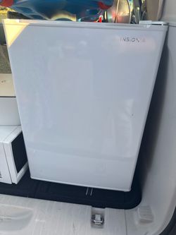 Insignia Refrigerator