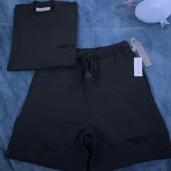 Fear of God Essentials T-Shirt and Shorts Set