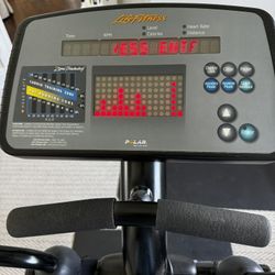 Life Fitness Elliptical Machine