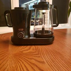 Cold Brew Coffee Maker Dash