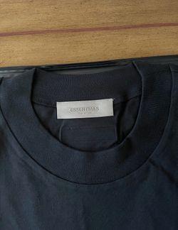 Essential shirt size Small