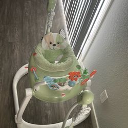 Baby bouncer