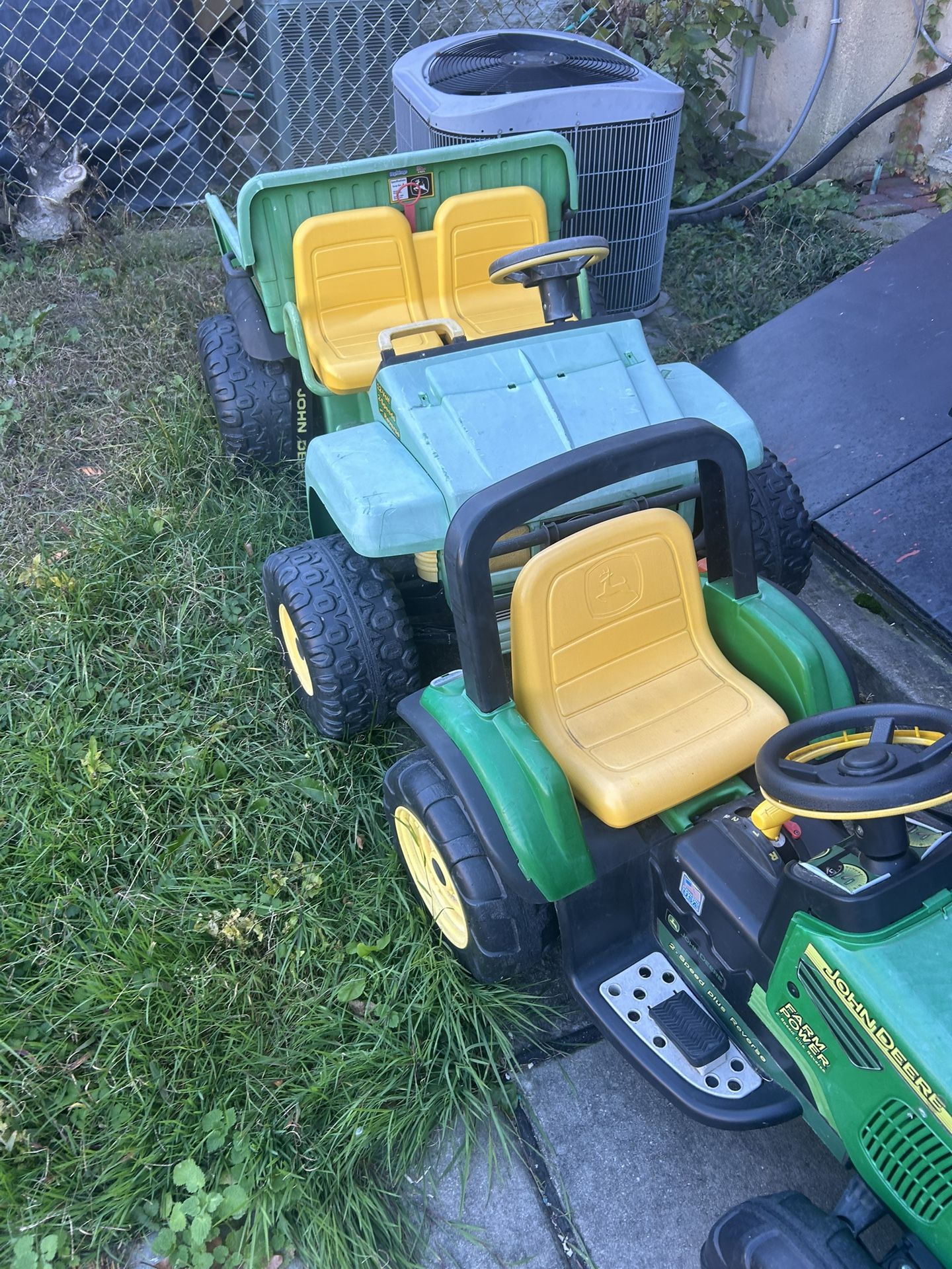 John Deere Kids Tractor 