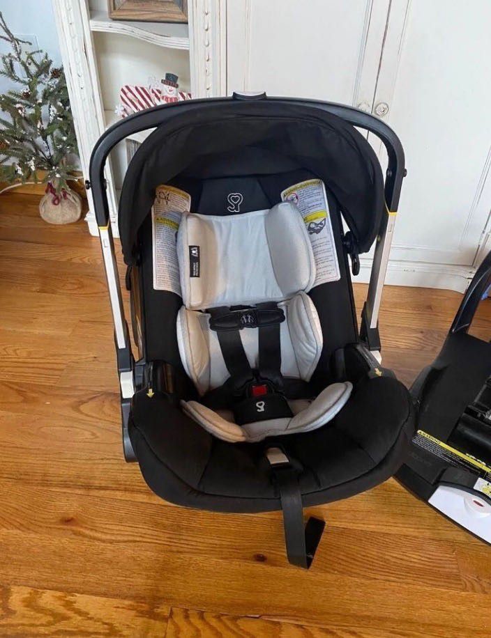 Doona Baby Car Seat And Stroller 