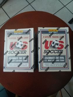 (2)q Panini Instant US Soccer trading cards