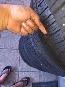 Tire  245 45 19