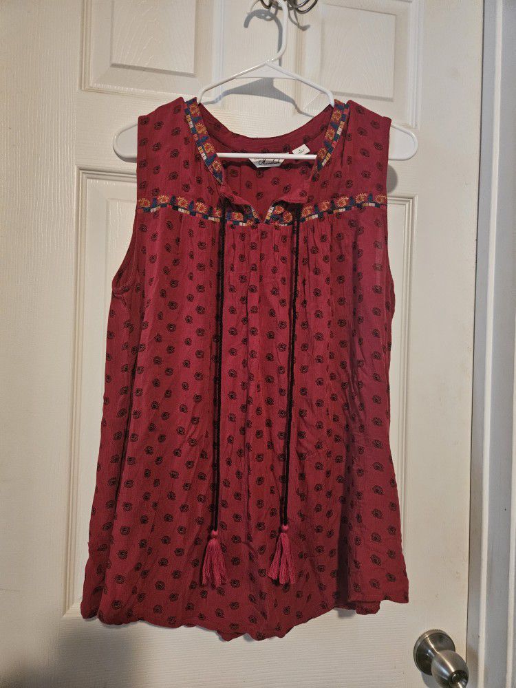 Women's Red Top Size Large 