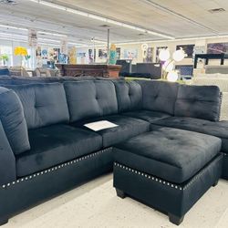 New In Boxes Black Velvet Sectional Sofa With Ottoman 