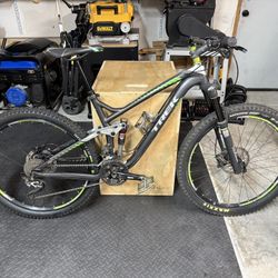 Trek Remedy 7 Full Suspension Mountain Bike