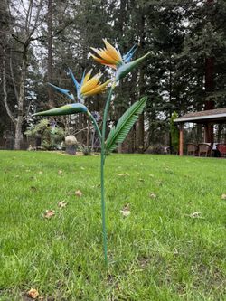 Bird of Paradise metal garden stake