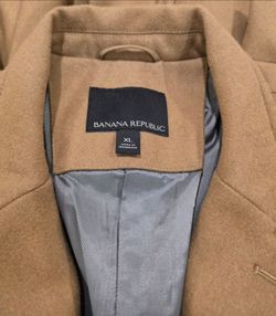 BANANA REPUBLIC MEN'S TOP COAL