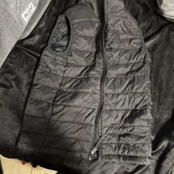 Amazon’s basic vest