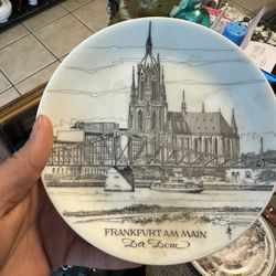 Vintage Plates 