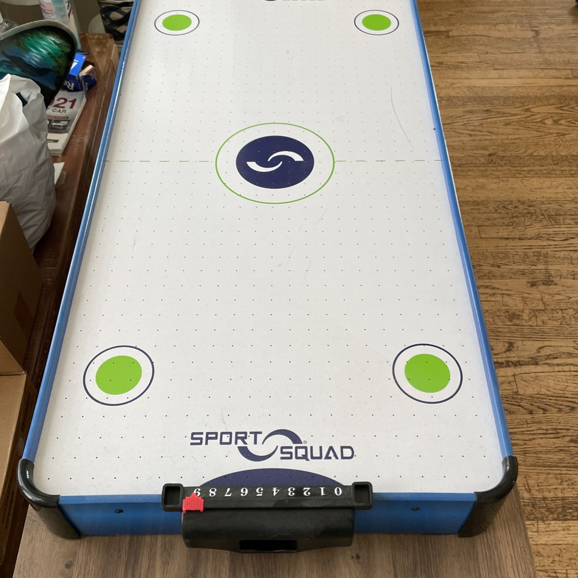 Table Top Air Hockey   Works Great    