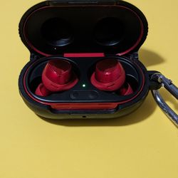 Samsung Galaxy + Plus Earbuds Red