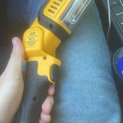 Dewalt Spot Light 1000 Lumens 