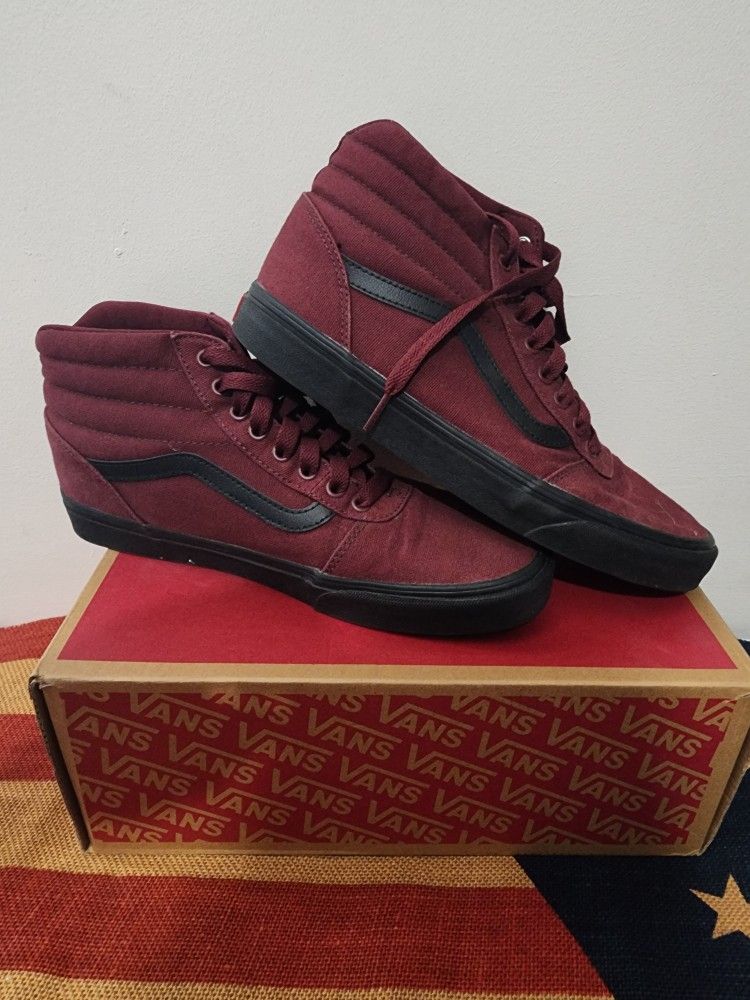 SZ 10 (MEN) VANS High Top Comes W/ Matching Hat