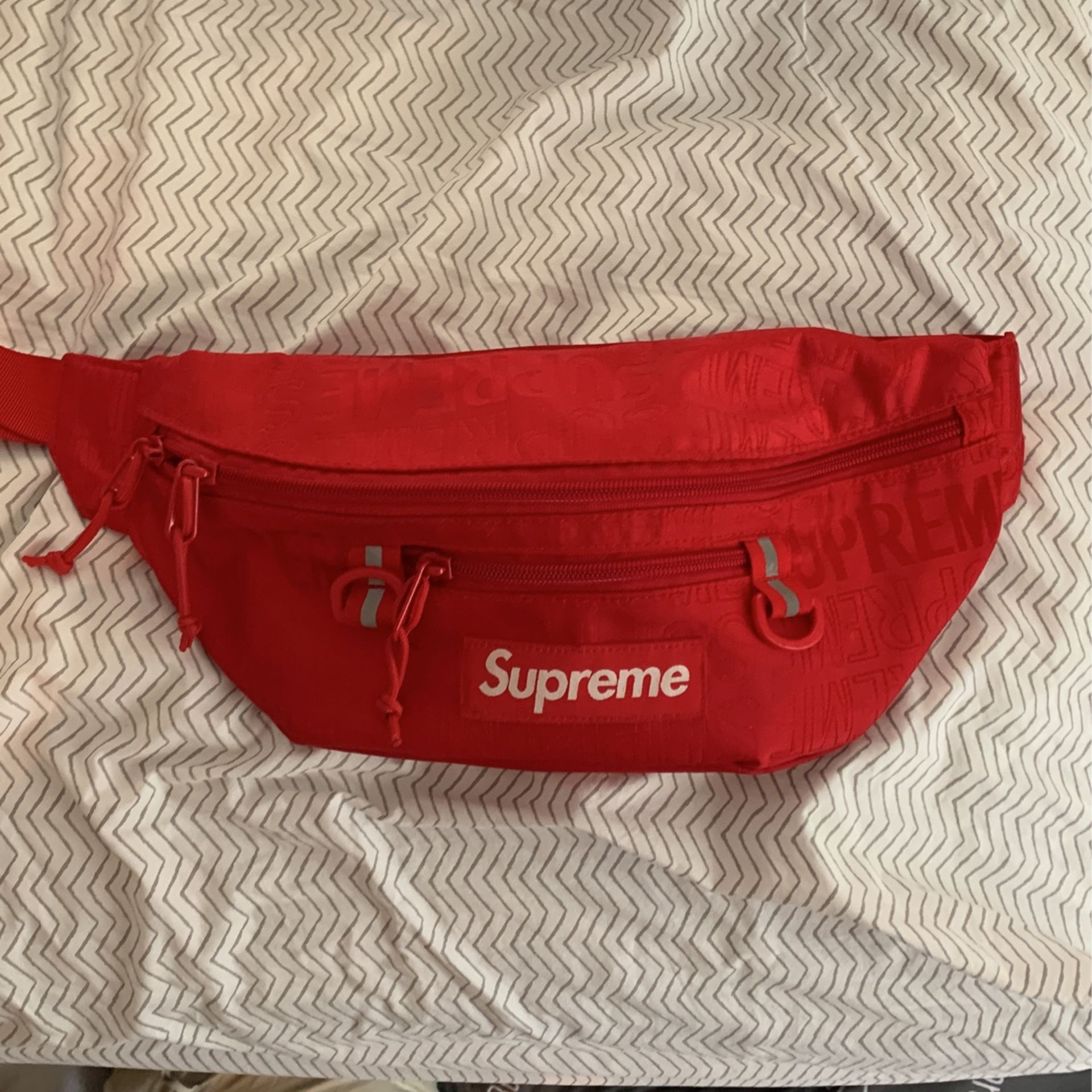 Supreme Waistbag (SS19)