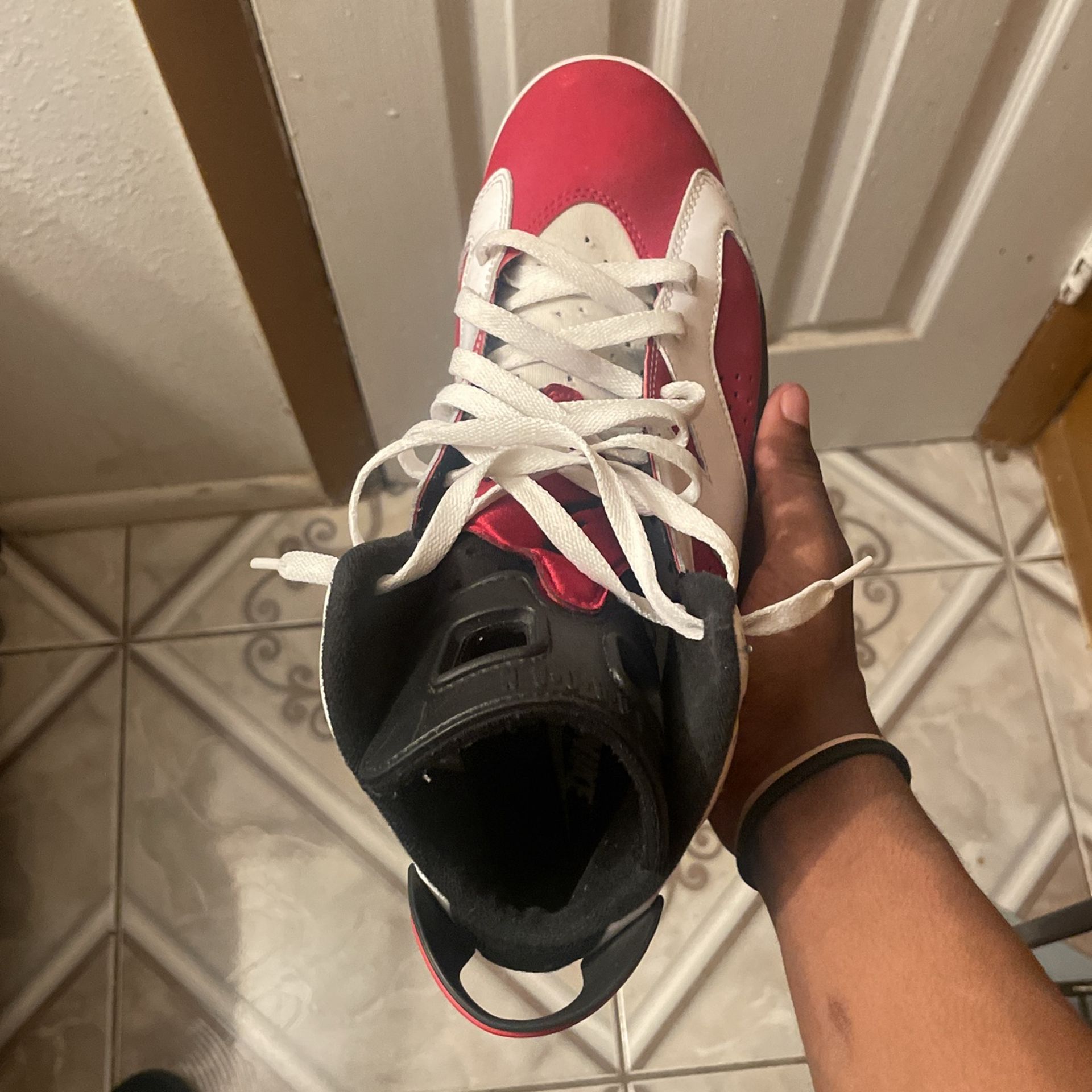 carmine 6’s
