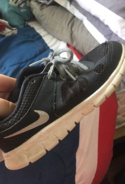 boys nikes 11.5