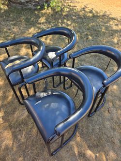 Set of 4 Black Tubular Armchairs