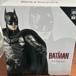 Batman's statue (obo)