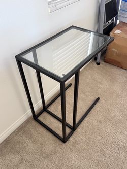 IKEA VITTSJÖ Glass Top C-Shape Side Table Black Metal