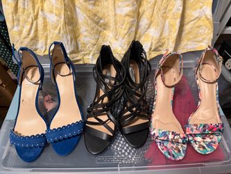 Women's shoes 11 pairs for $35