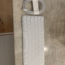 Apple Magic Bluetooth Keyboard With Touch ID - Latin American - Brand New