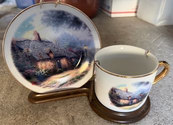 Thomas Kinkade Teleflora Coffee Mug and Plate Display Set "Moonlight Cottage"