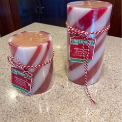 Pier 1 Candles Red White Striped Peppermint Crème Pillar NEW