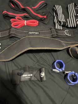 Gym Accessories Bundle – Belts, Bands, Wraps & Clips