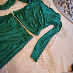 2 Sets Women Size Small Like Medium Stretch 