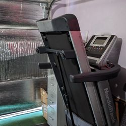 Nordic Track Elite 9500 Pro