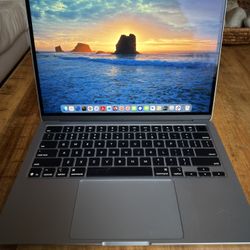 MacBook Air M4 (16/512)