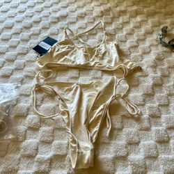 New & Like New Bikini Sets – Multiple Styles (Some w/ Tags)