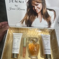 Fragrances Jenny Rivera Set Offerta Navideña 🎄🎁💝❄️💐👌$49 c/u