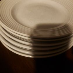 6 White Plates 🍽 