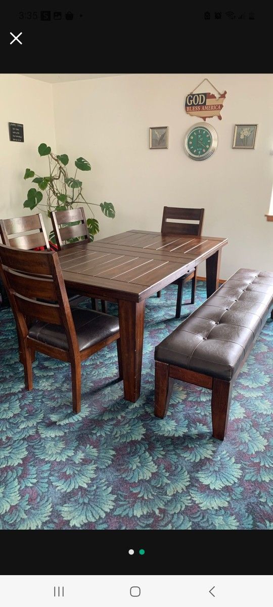 Dinning Table
