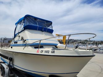 1979 Skipjack 24 flybrige