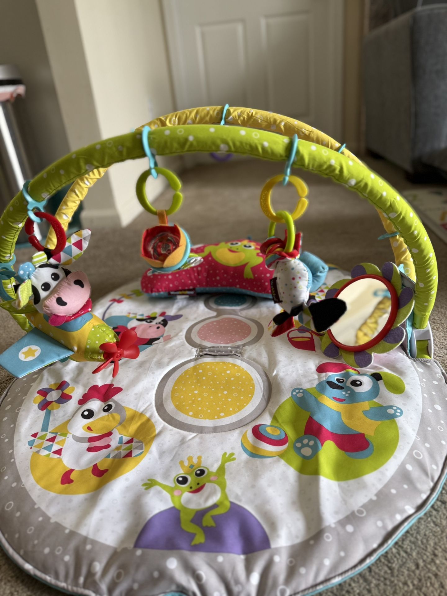 Baby Gym Lay to Sit-Up Playmat. 3-in-1 Newborns Activity Center with Tummy Time Toys, Play gym.