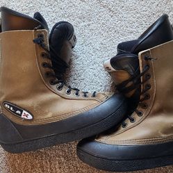 BLAX Snowboard Boots - Size 10 - 280