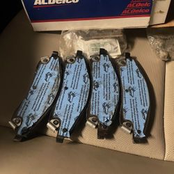 Cadillac GM OEM 04-09 SRXBrake-front Pads 1(contact info removed)