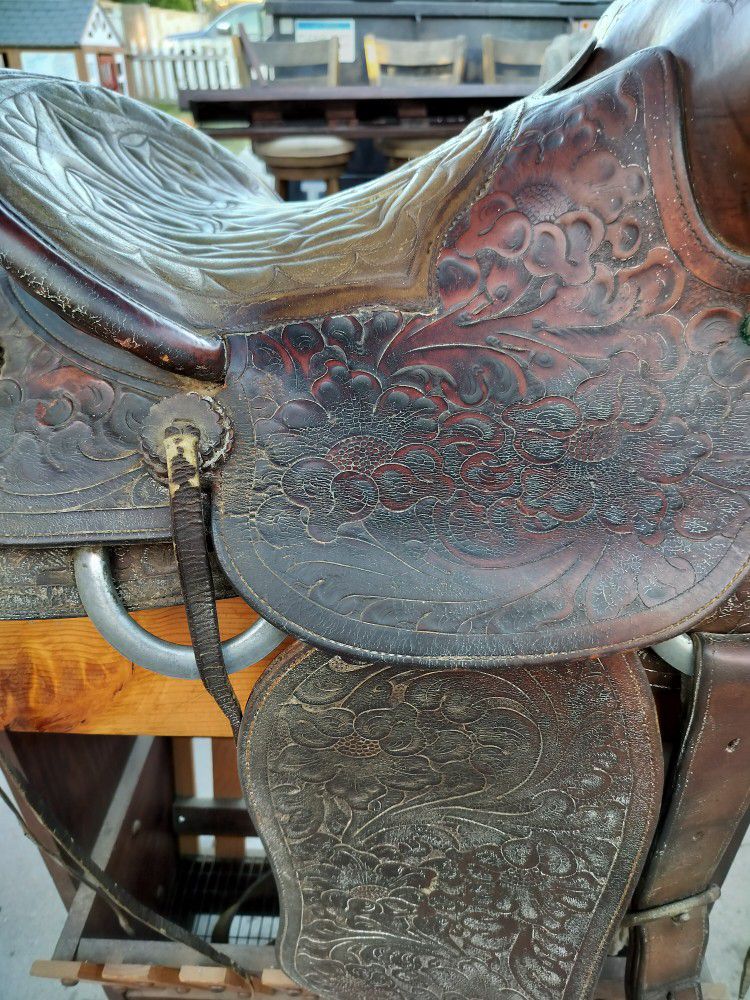 Horse Saddle for Sale in Los Angeles, CA - OfferUp
