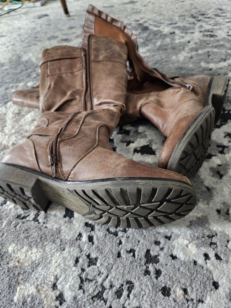 Size 10 Women's Baretraps