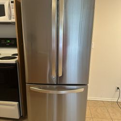 LG refrigerator with French doors and bottom freezer drawer.    H- 69”, W- 30”, D- 30” Like new still has the plastic on it no dents no scratches. I u
