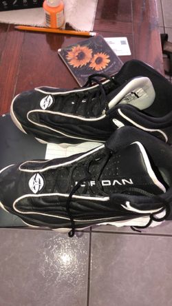 6 1/2 youth Jordan sneakers